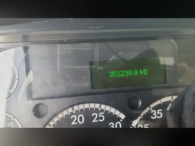 2019 FREIGHTLINER/MERCEDES M2 106