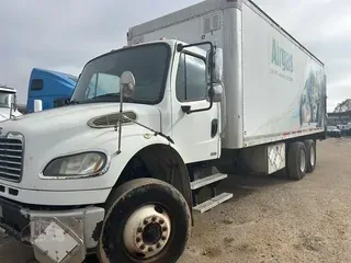 2010 FREIGHTLINER BUSINESS CLASS M2 106