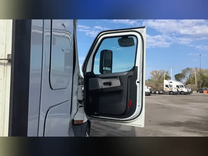 2022 Freightliner Cascadia 126ea62fde250cdbb44fb833aaf372c8a3b