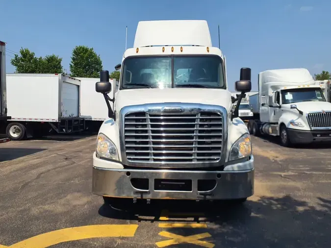 2018 FREIGHTLINER CASCADIA 125