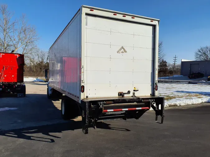 2018 FREIGHTLINER/MERCEDES M2 106