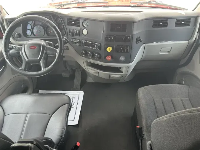 2022 Peterbilt 579
