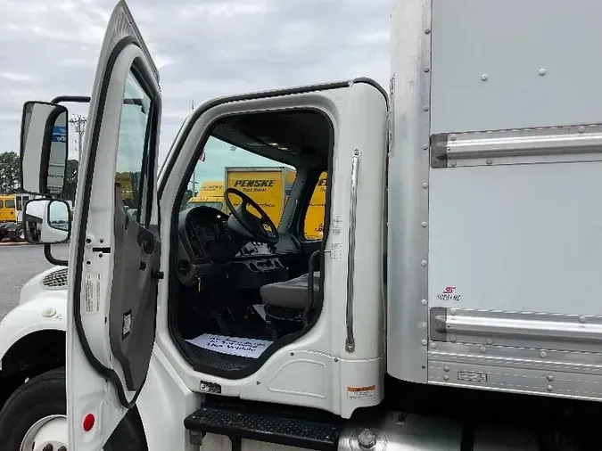 2018 Freightliner M2