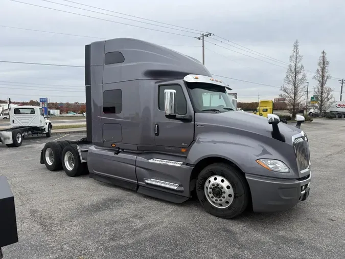 2022 International LT625ea680e799da3997aef7c42921163bddb