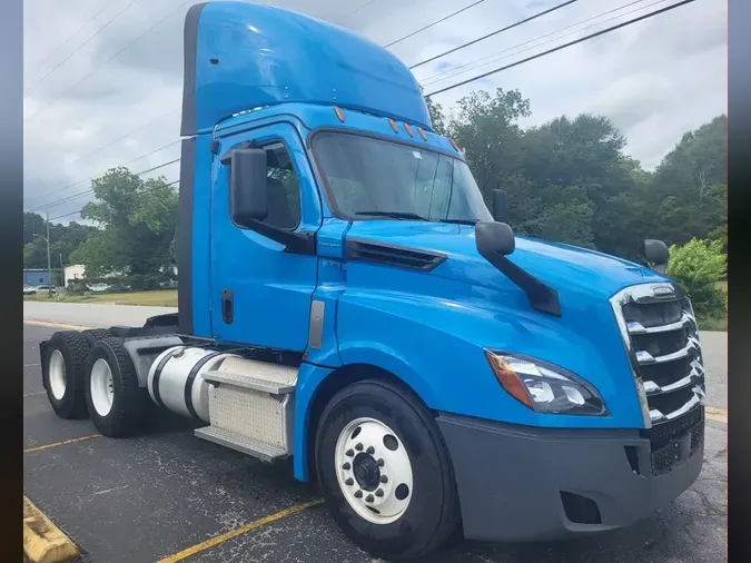 2019 FREIGHTLINER NEW CASCADIA PX12664