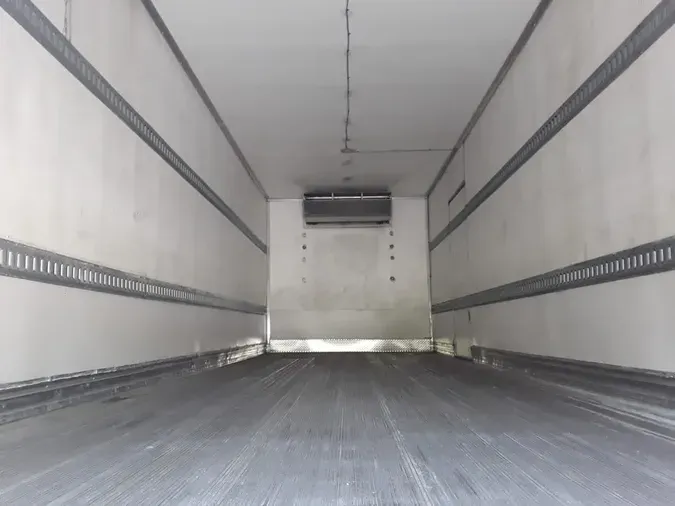 2018 FREIGHTLINER M2 106