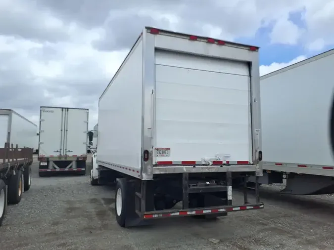 2020 FREIGHTLINER M2 106