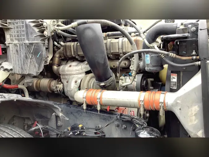 2019 Freightliner Cascadia 126