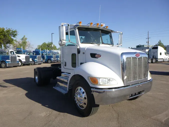 2012 Peterbilt 337