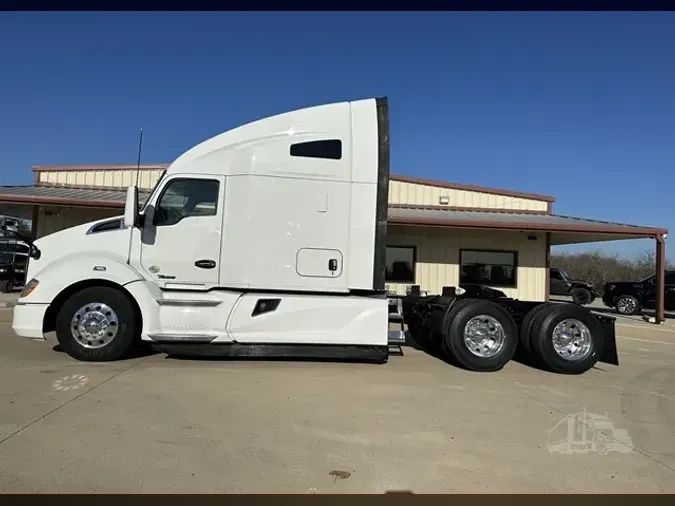 2021 KENWORTH T680