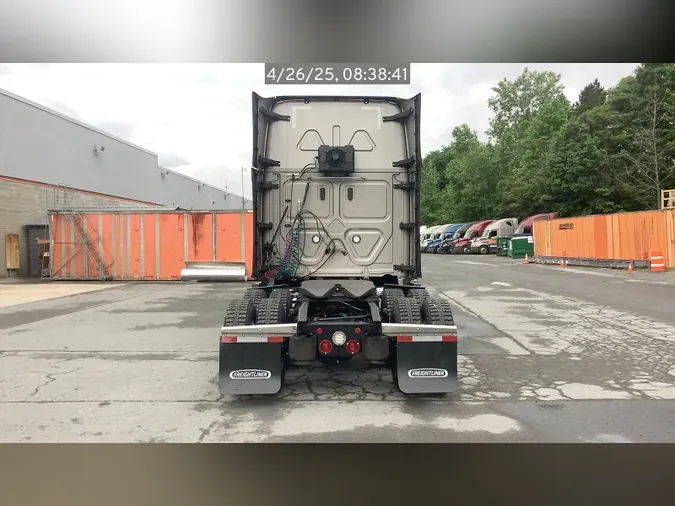 2022 Freightliner Cascadia