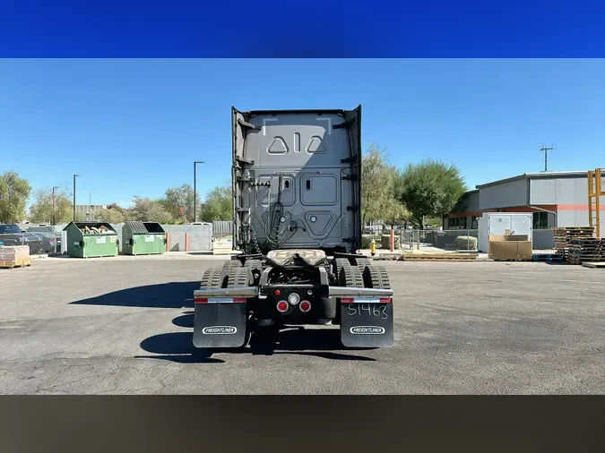 2021 Freightliner Cascadia