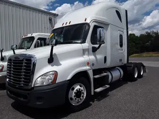 2019 FREIGHTLINER/MERCEDES CASCADIA 125