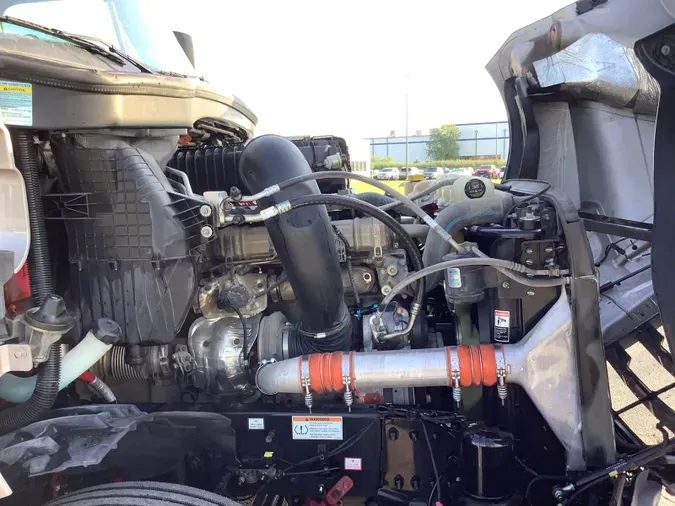 2022 Freightliner Cascadia 126