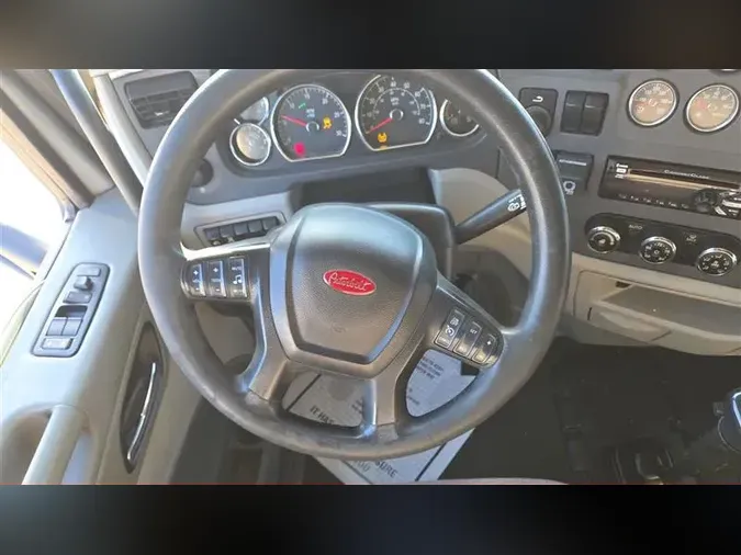 2020 PETERBILT 579