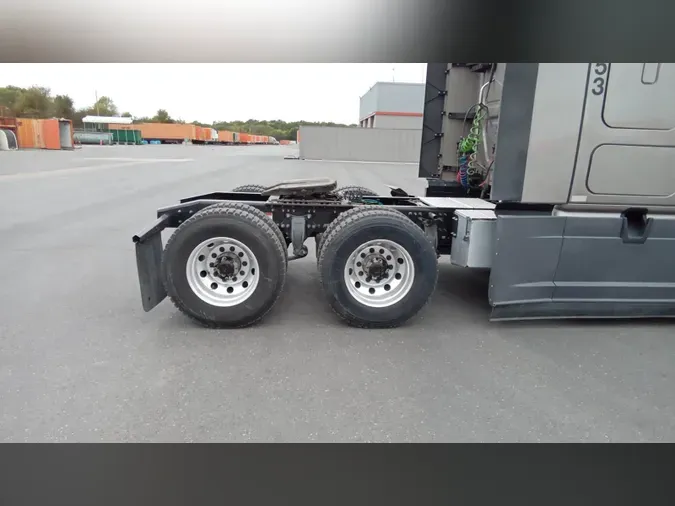 2025 Freightliner Cascadia 126ea8887bf11b15d150270054d5828deeb