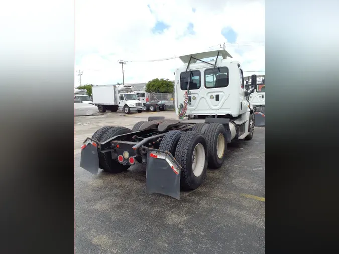 2016 FREIGHTLINER/MERCEDES CASCADIA 125