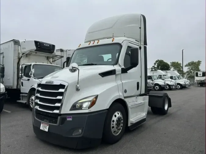 2022 FREIGHTLINER/MERCEDES CASCADIA PX11642STea8e652df0385587dfb2666d20986a78