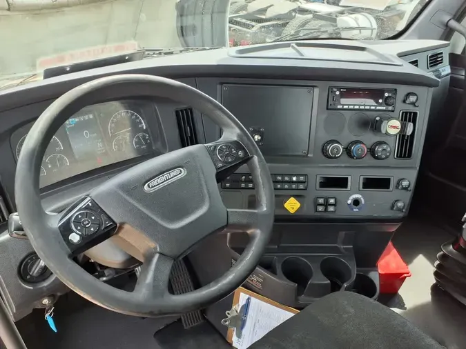 2023 FREIGHTLINER/MERCEDES CASCADIA PX12642ST