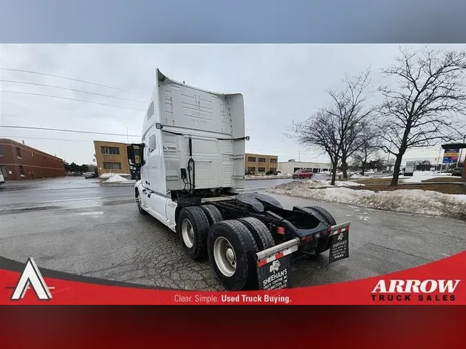 2021 VOLVO VNL64T760