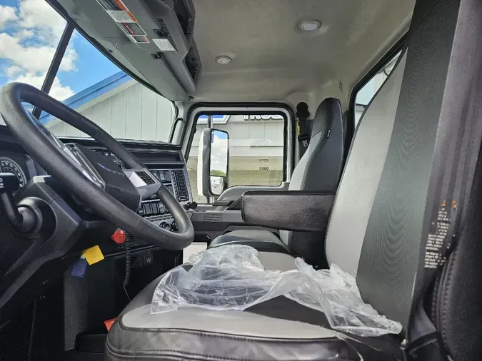 2020 MACK AN64T