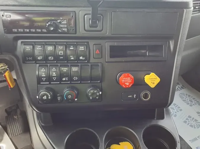 2019 NAVISTAR INTERNATIONAL LT625 SLPR CABea94ad617cb28291546043fa2b54da85