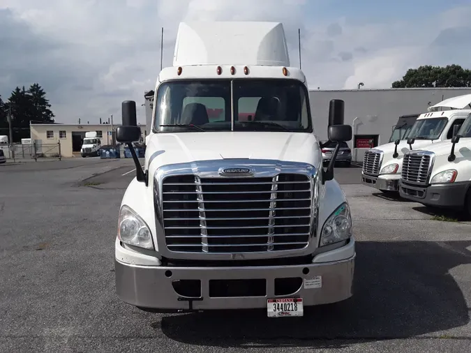 2018 FREIGHTLINER/MERCEDES CASCADIA 125