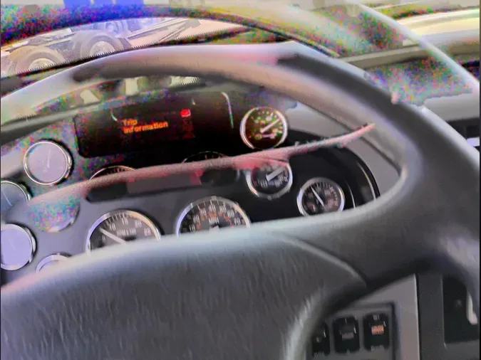 2020 Peterbilt 348ea985246d29e5750341be33e0e445323