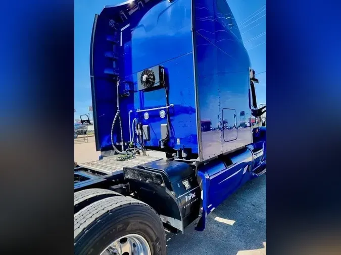 2022 Peterbilt 579