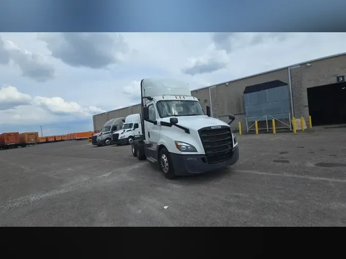 2020 Freightliner Cascadia 126ea98de2dab9d270af0d000160f3e8b7f