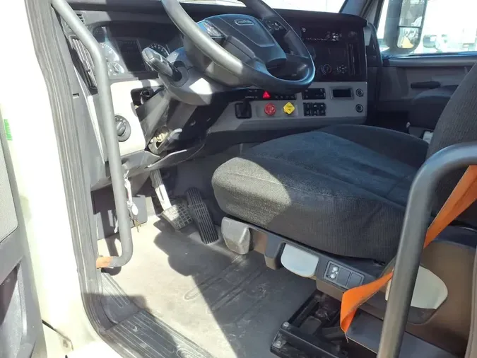 2020 FREIGHTLINER/MERCEDES NEW CASCADIA PX12664