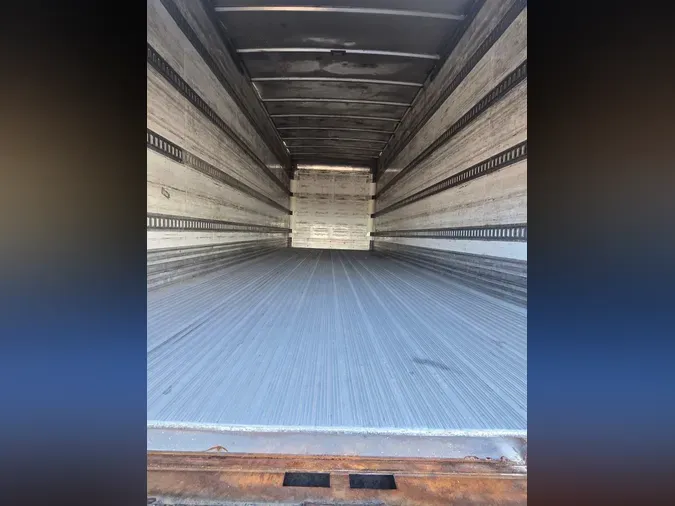2019 Peterbilt 330