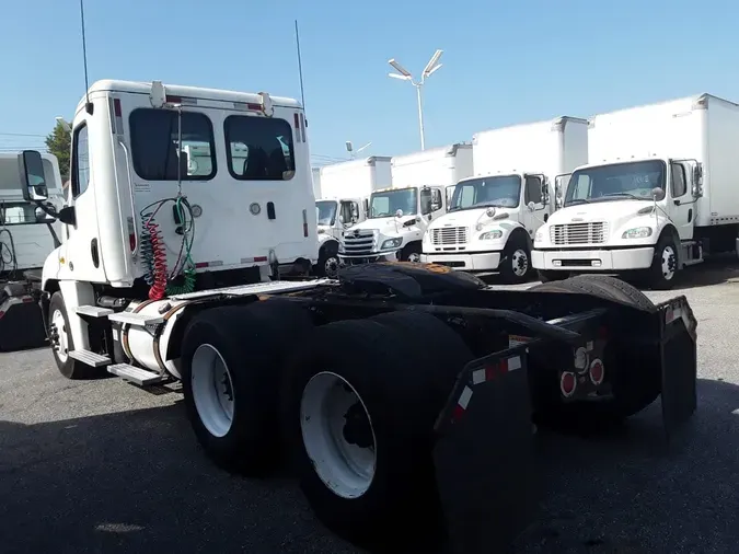 2018 FREIGHTLINER CASCADIA 125
