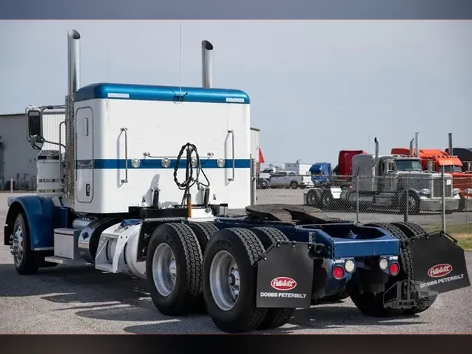 2018 PETERBILT 389