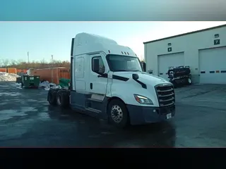 2022 Freightliner Cascadia 126