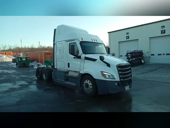 2022 Freightliner Cascadia 126eaa998420498e8b32b58c167e3170e58