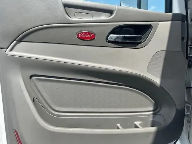 2019 Peterbilt 579