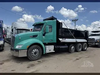2015 PETERBILT 579
