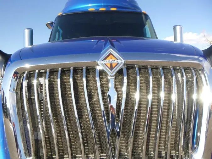 2022 International LT625