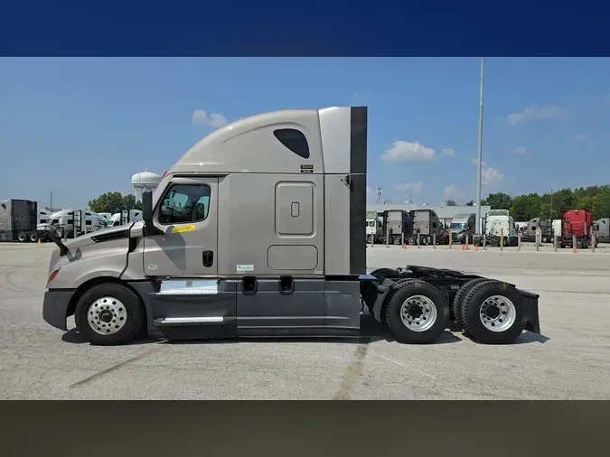 2023 Freightliner Cascadia