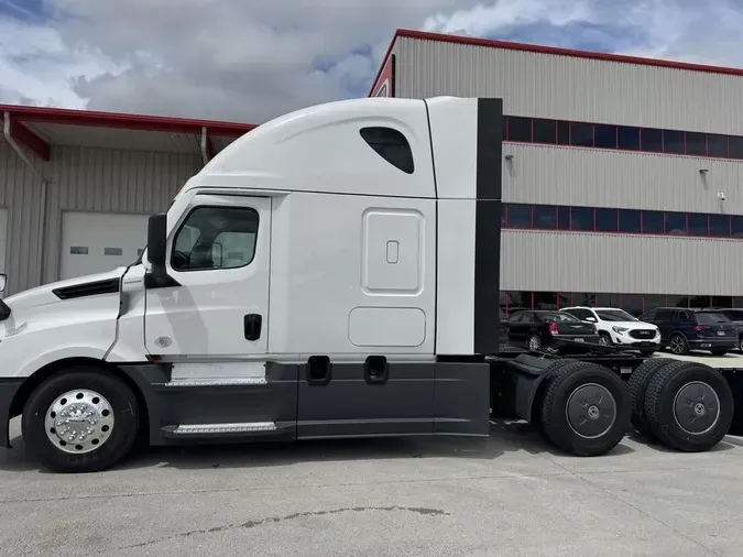 2023 Freightliner Cascadia&reg;