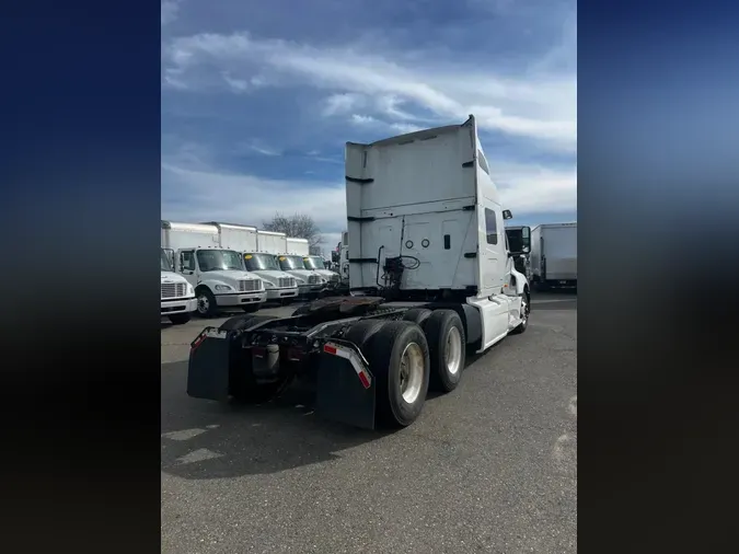 2019 NAVISTAR INTERNATIONAL LT625 SLPR CAB