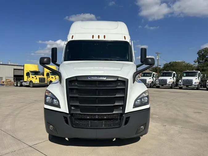 2020 Freightliner Cascadia