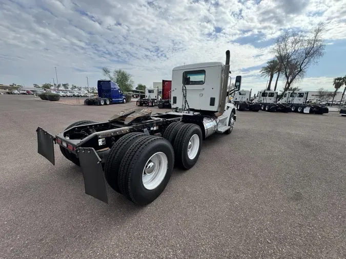 2020 Peterbilt 567