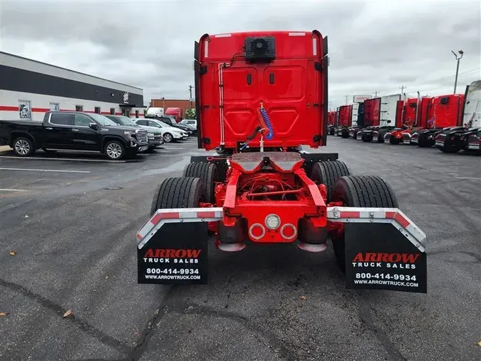 2021 FREIGHTLINER CA116