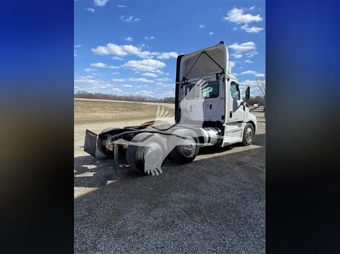 2019 FREIGHTLINER CASCADIA 126