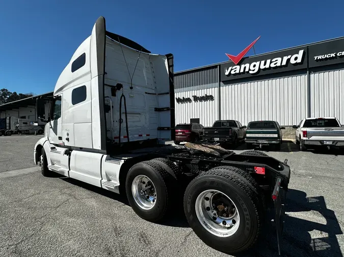 2019 Volvo VNL64T760