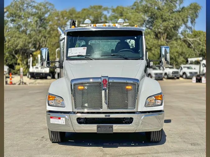 2025 KENWORTH T380