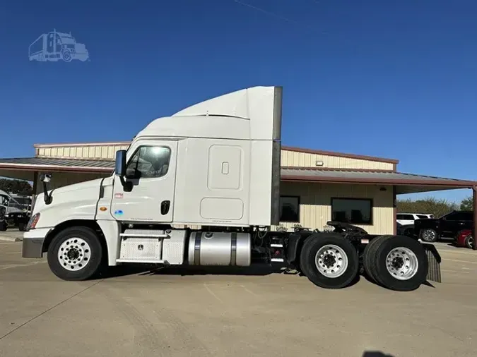 2018 FREIGHTLINER CASCADIA 125