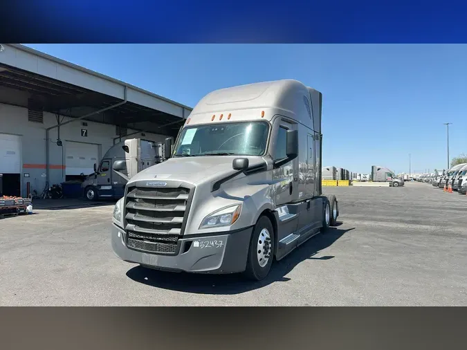2024 Freightliner Cascadia 126